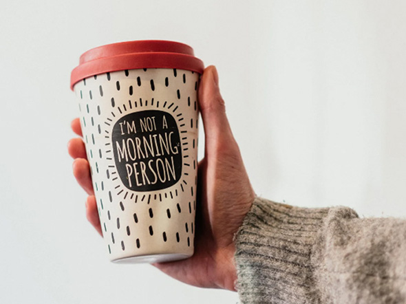 Gepersonaliseerde bedrijfsgeschenken koffiebeker met humoristische tekst